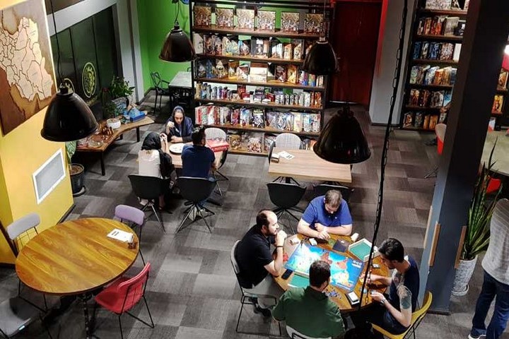 کافه قهوه یاشیل